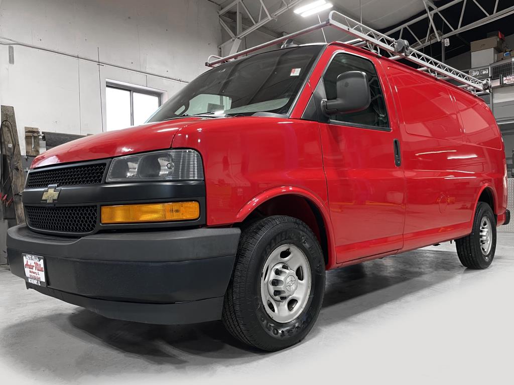 chevrolet express cargo 2018 1GCWGAFG8J1166729 image chevrolet express cargo 2018 1GCWGAFG8J1166729 image